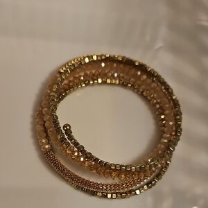 Elegant Gold Beaded Bracelet